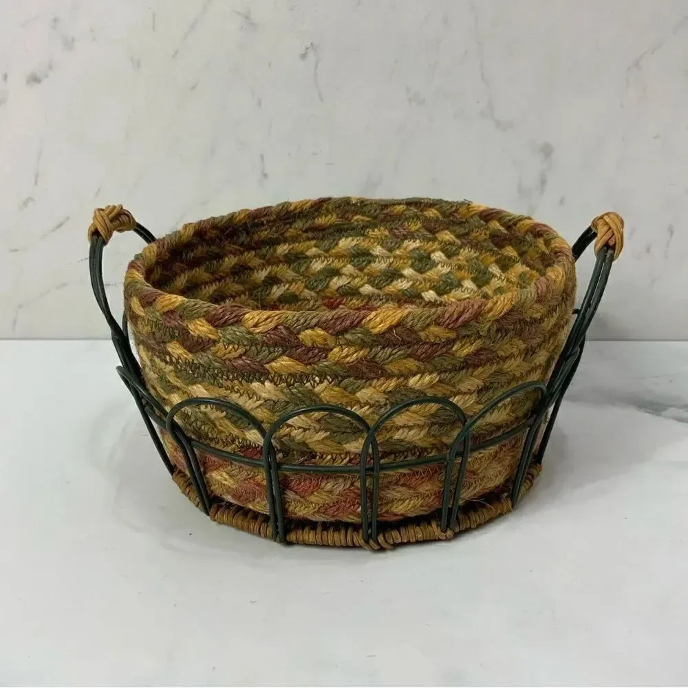 Wire basket with woven insert